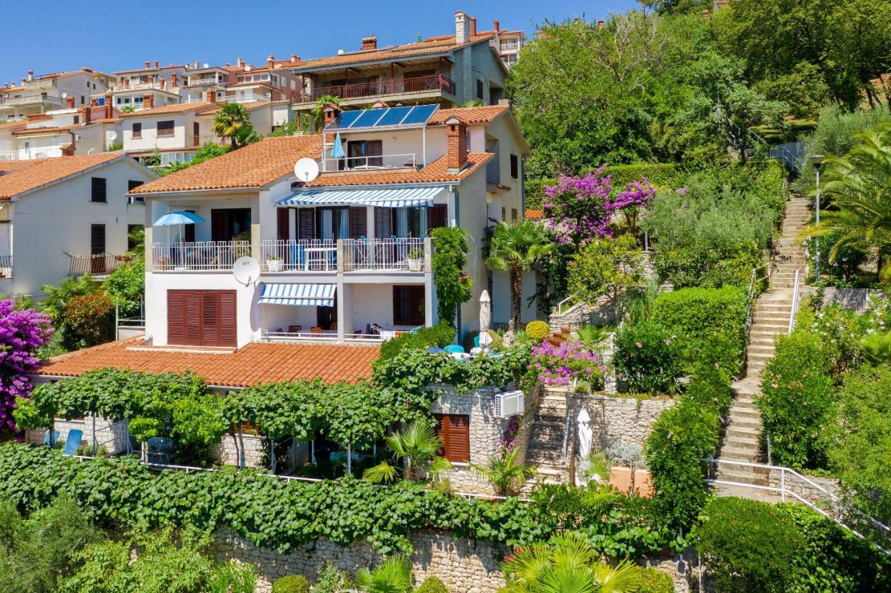Apartments Mandica Rabac Exterior photo