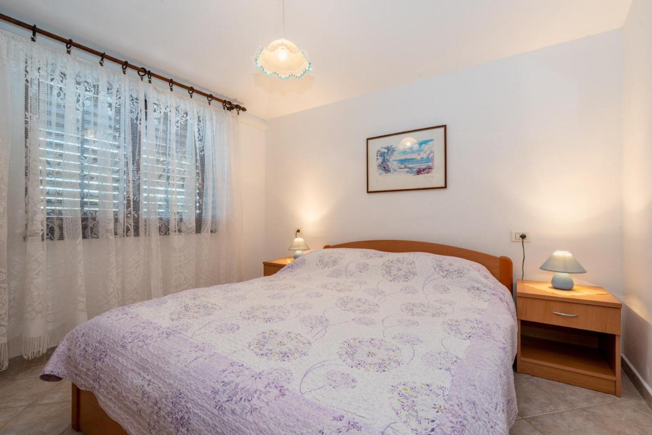 Apartments Mandica Rabac Exterior photo